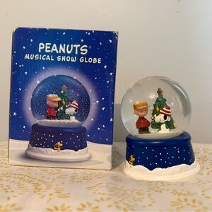 Peanuts 50 Musical Snow Globe with Charlie Brown & Snoopy